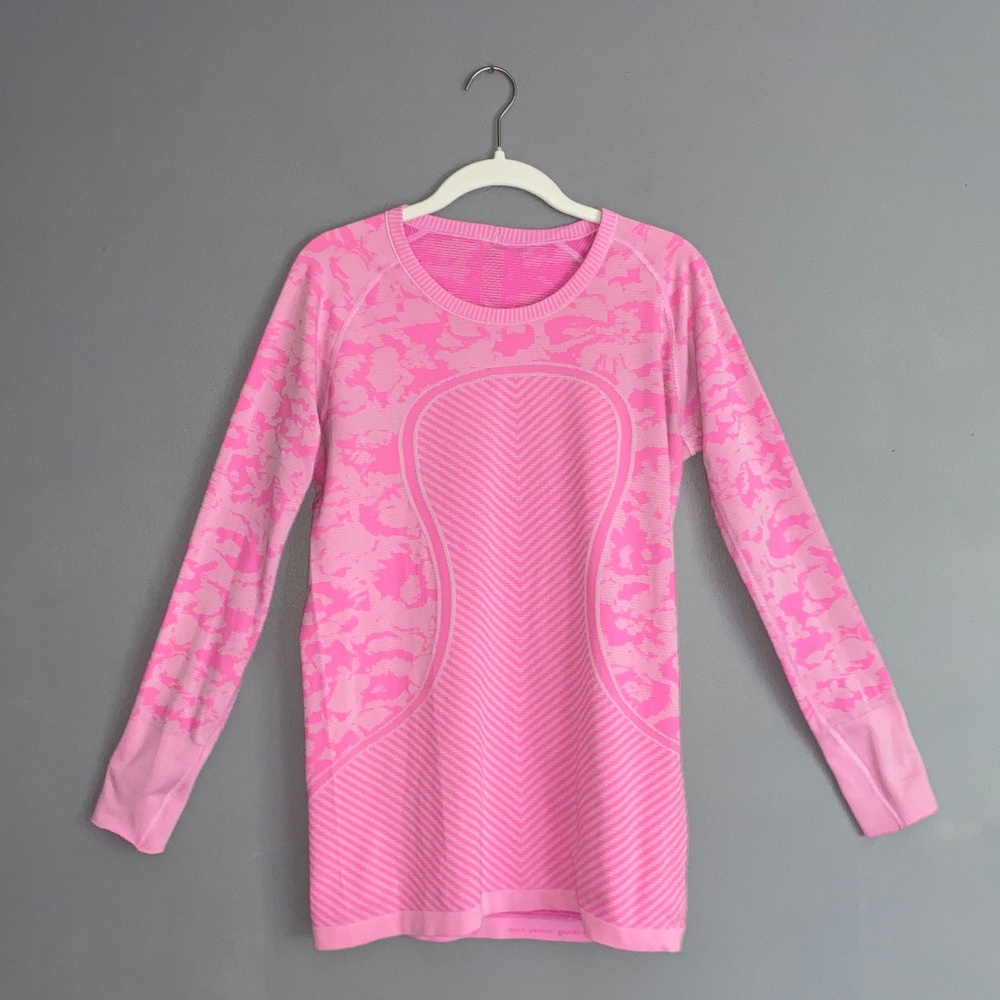 LULULEMON Pink Camo Long Sleeve Swiftly Running Athletic Top 10